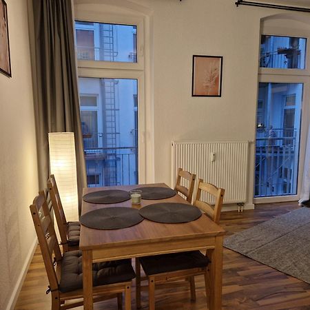 Helle und zentrale 2Zi-Whg im Herzen Magdeburgs Exterior foto