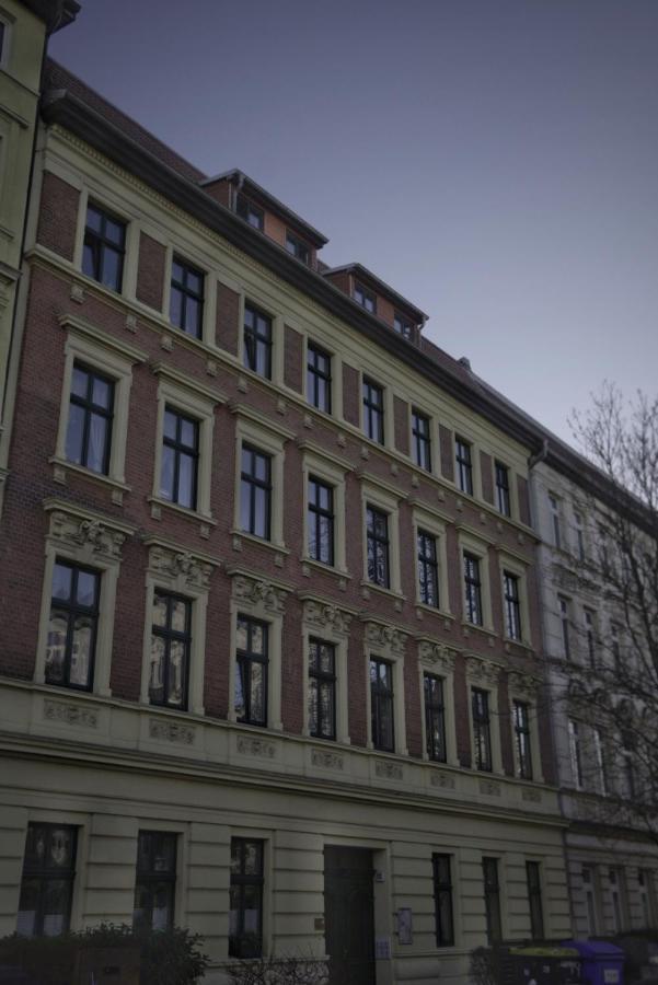 Helle und zentrale 2Zi-Whg im Herzen Magdeburgs Exterior foto
