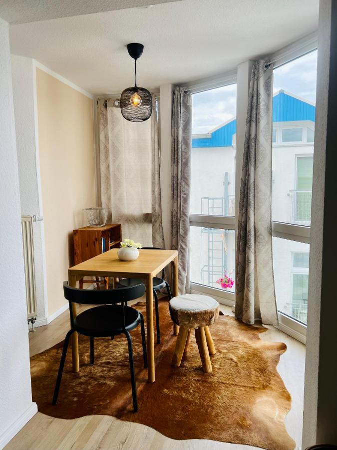 Helle und zentrale 2Zi-Whg im Herzen Magdeburgs Exterior foto