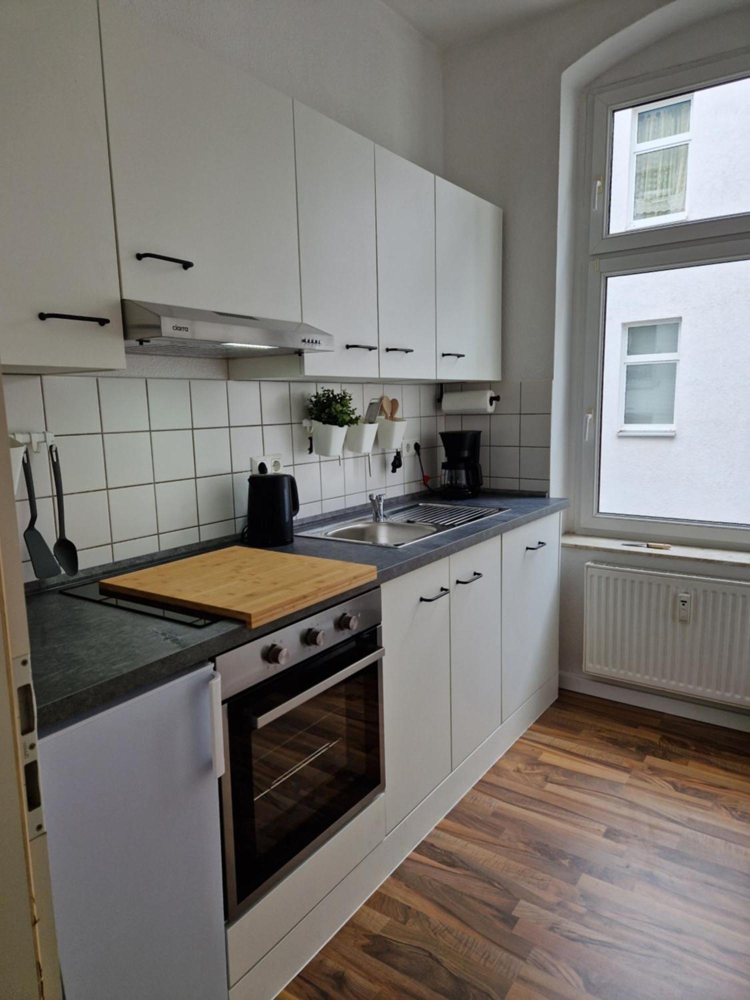 Helle und zentrale 2Zi-Whg im Herzen Magdeburgs Exterior foto