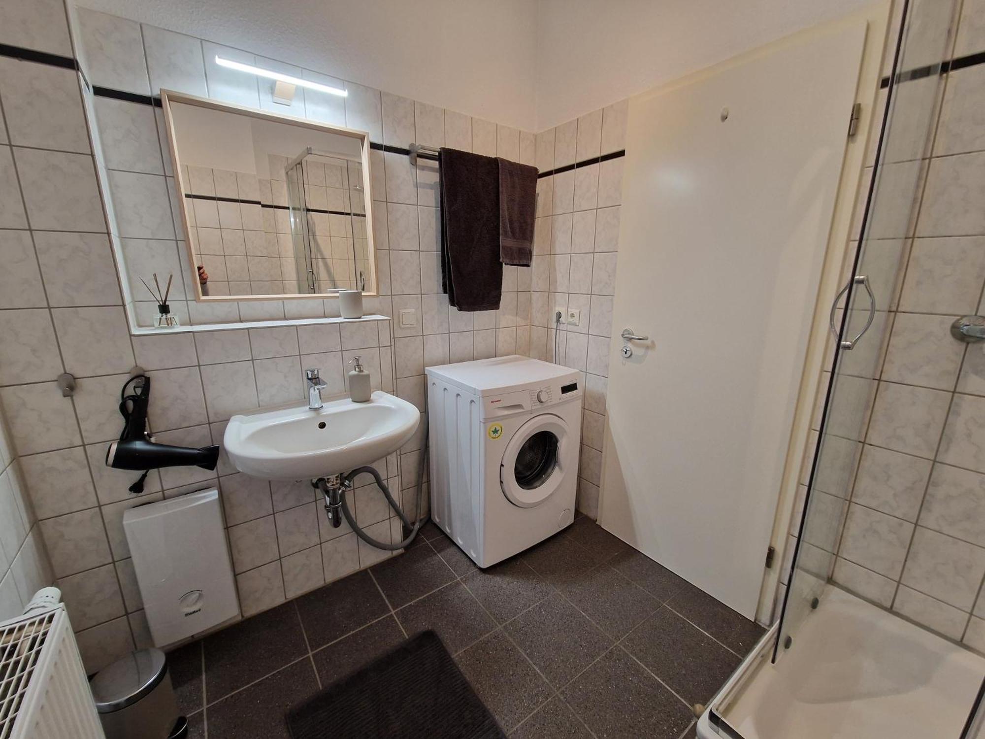Helle und zentrale 2Zi-Whg im Herzen Magdeburgs Exterior foto