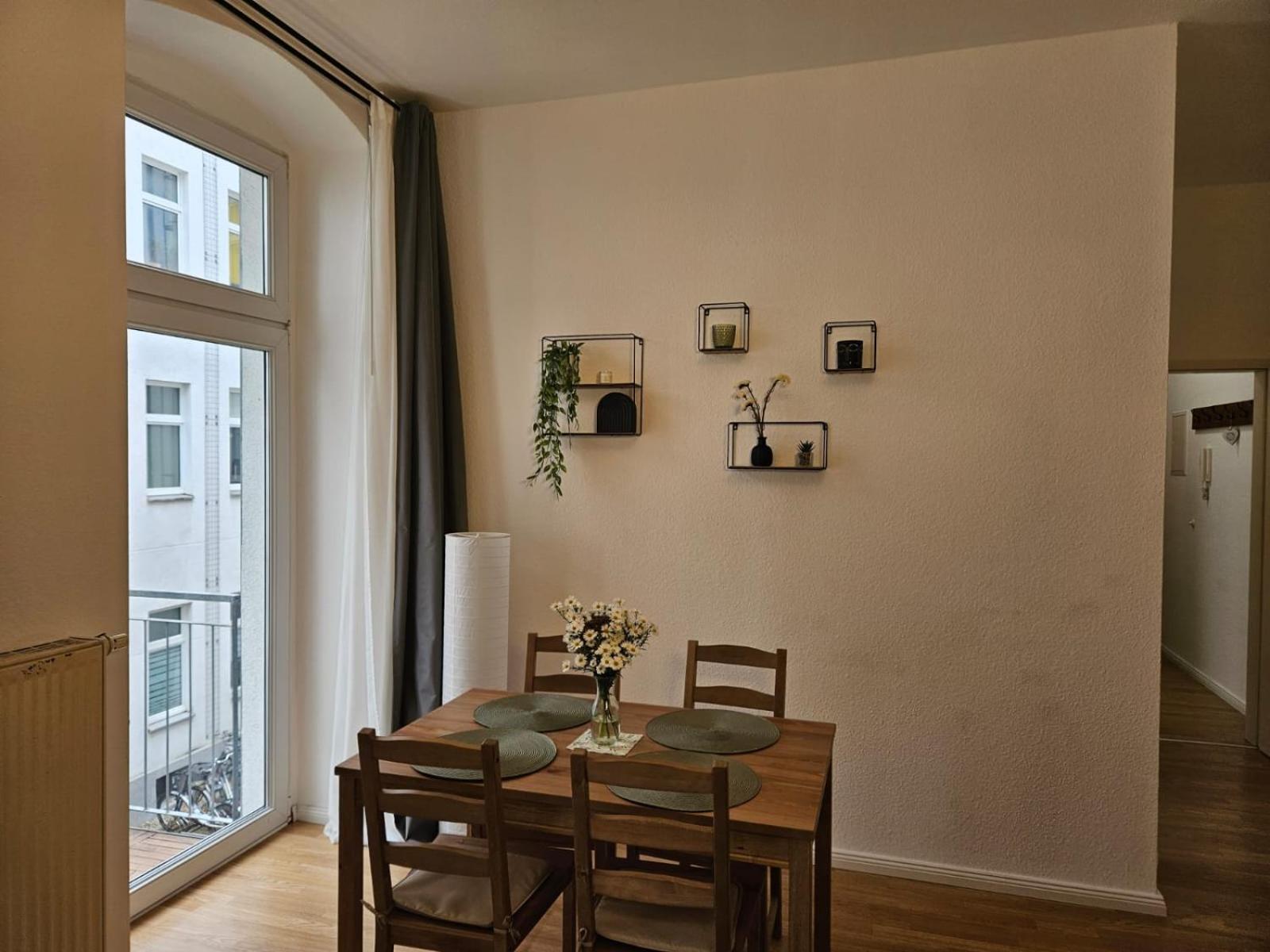 Helle und zentrale 2Zi-Whg im Herzen Magdeburgs Exterior foto