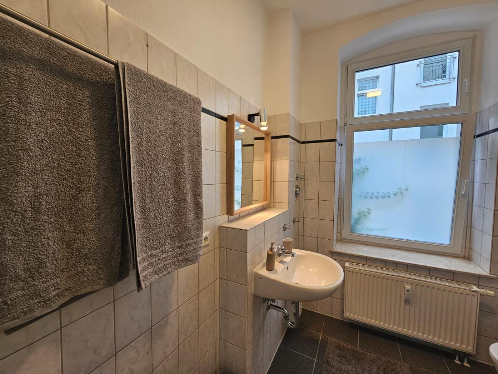Helle und zentrale 2Zi-Whg im Herzen Magdeburgs Exterior foto